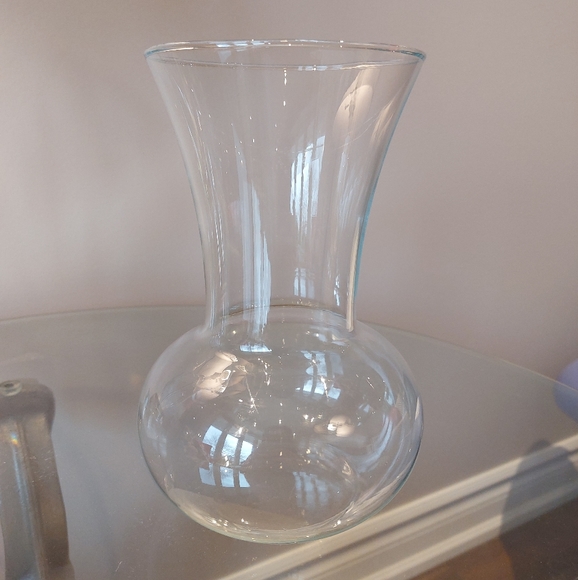 Vintage glass vase - Picture 2 of 6